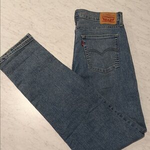 Levi’s Women’s Straight Leg